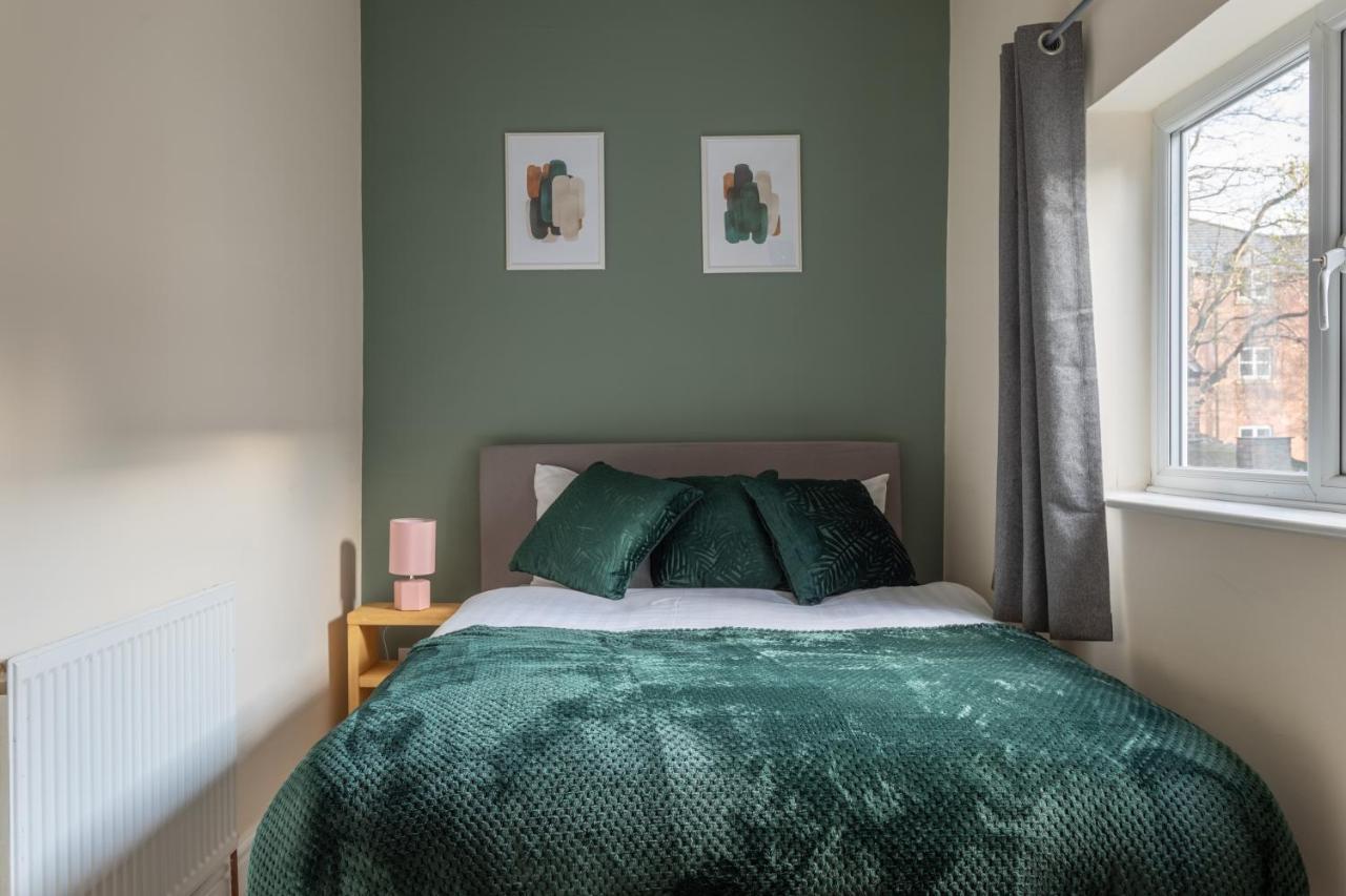 Milton Stays - Cosy 2 Bed House, 15 Min Walk To York City Center, For Up To 6 - With Period Features, Fireplace, Superfast Wi-Fi, Private Garden, Free On Street Parking Bagian luar foto
