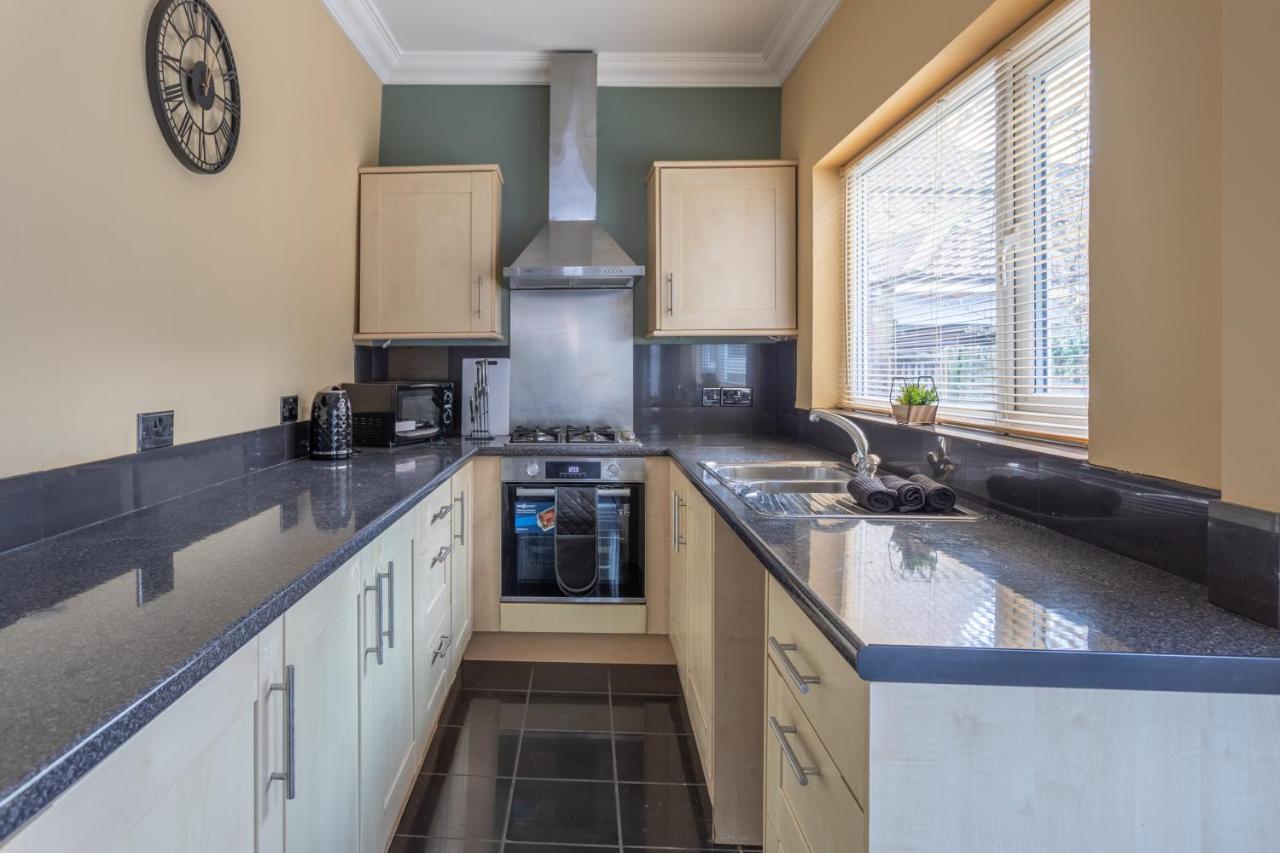 Milton Stays - Cosy 2 Bed House, 15 Min Walk To York City Center, For Up To 6 - With Period Features, Fireplace, Superfast Wi-Fi, Private Garden, Free On Street Parking Bagian luar foto